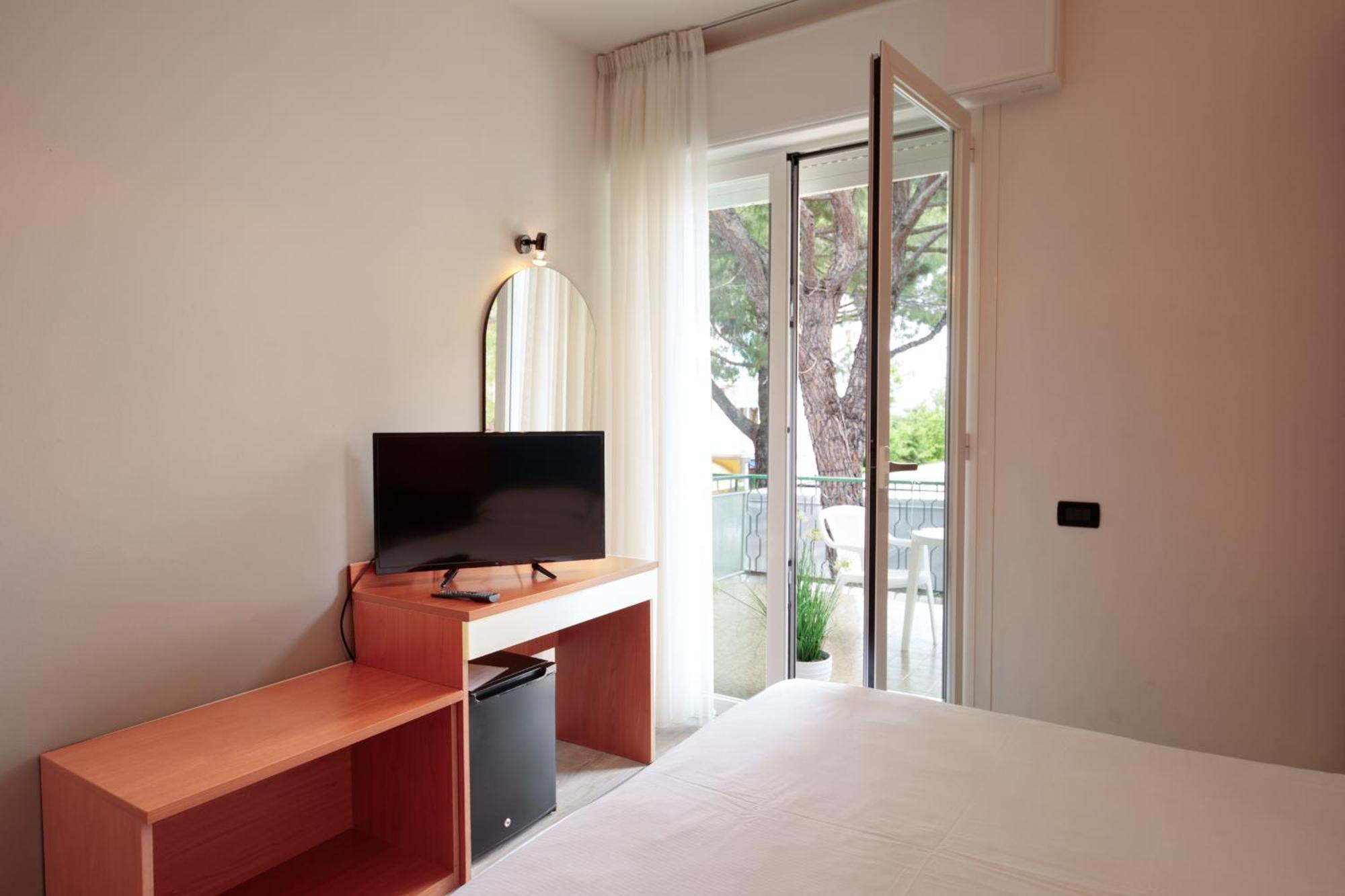 Hotel Derby S Lido di Jesolo Exterior photo