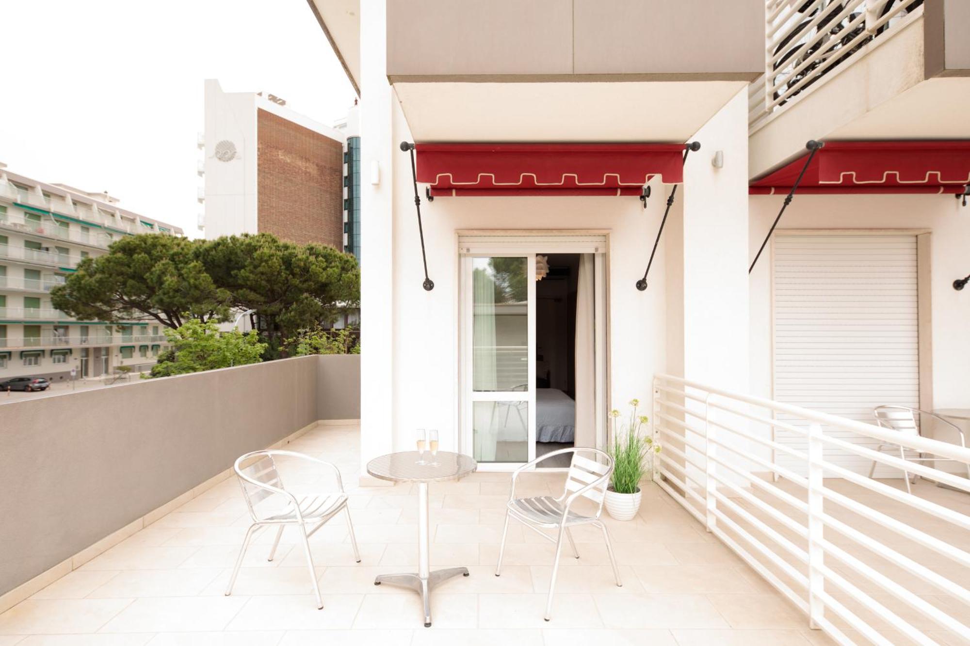 Hotel Derby S Lido di Jesolo Exterior photo