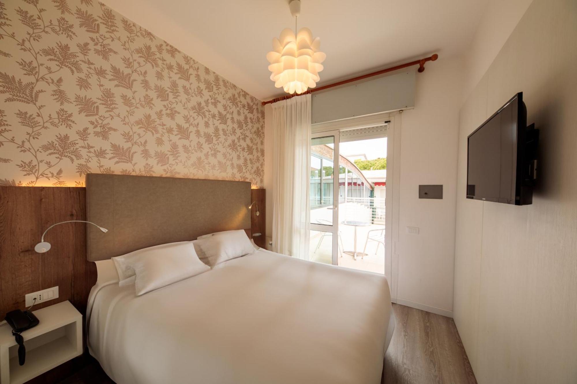 Hotel Derby S Lido di Jesolo Exterior photo