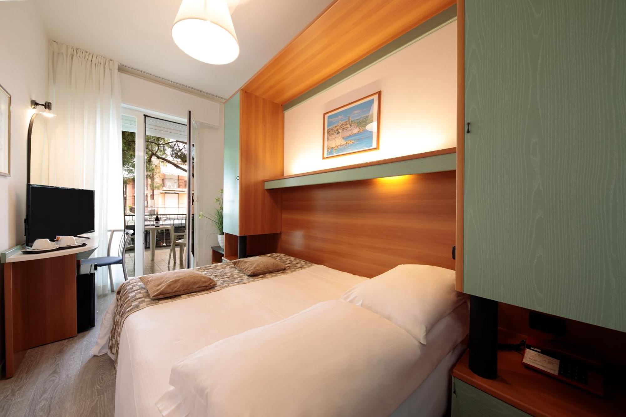 Hotel Derby S Lido di Jesolo Exterior photo