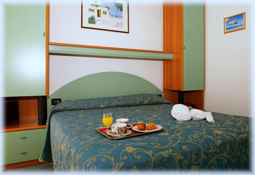 Hotel Derby S Lido di Jesolo Room photo